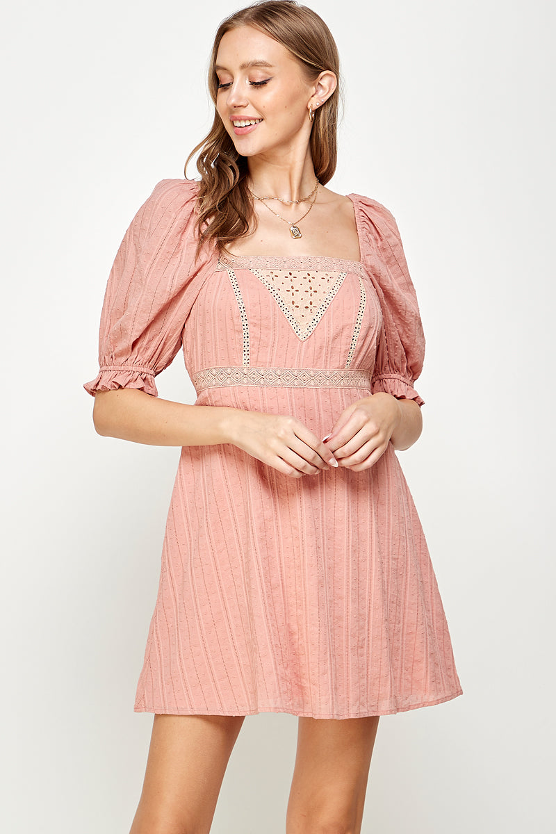 Lace insert cotton mini dress w/puff sleeves